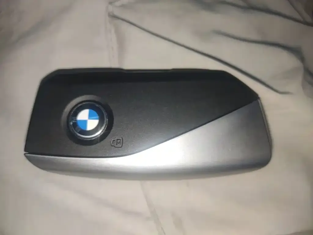 BMW i5 — фото 3