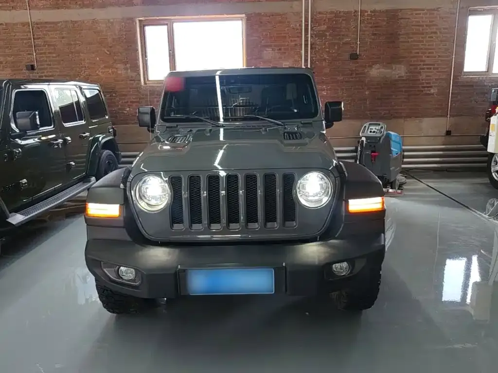 Jeep Wrangler — фото 4
