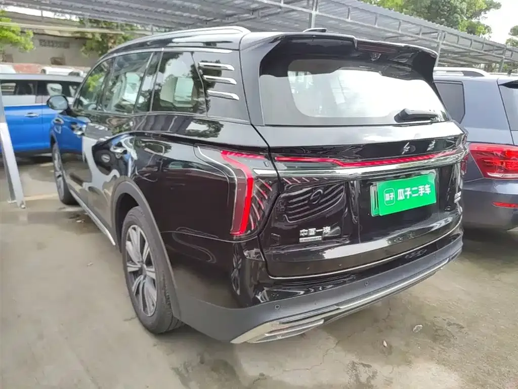 Hongqi HS7 PHEV — фото 6