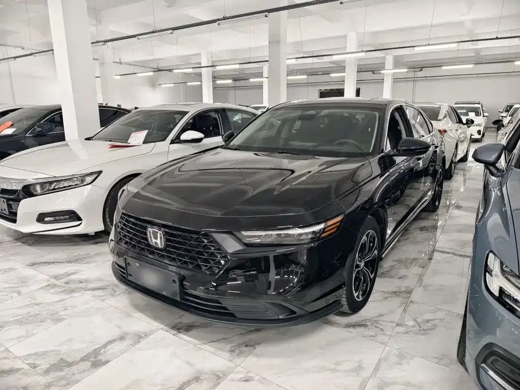 Honda Accord — фото 8