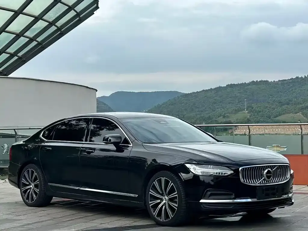 Volvo S90 — фото 4