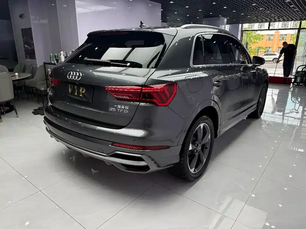 Audi Q3 — фото 4