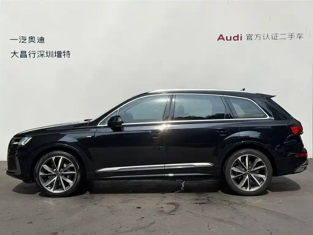 Audi Q7 — фото 10