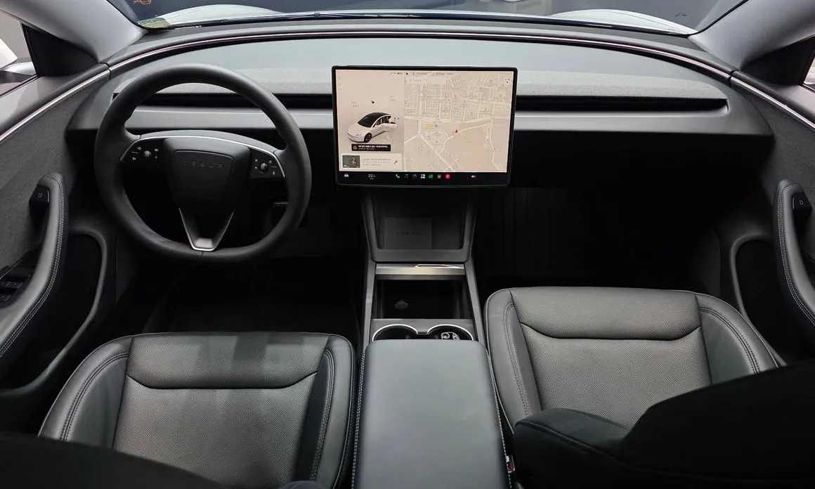 Tesla Model 3 — фото 7