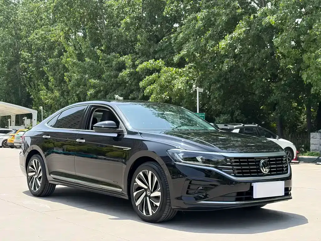 Volkswagen Passat — фото 4