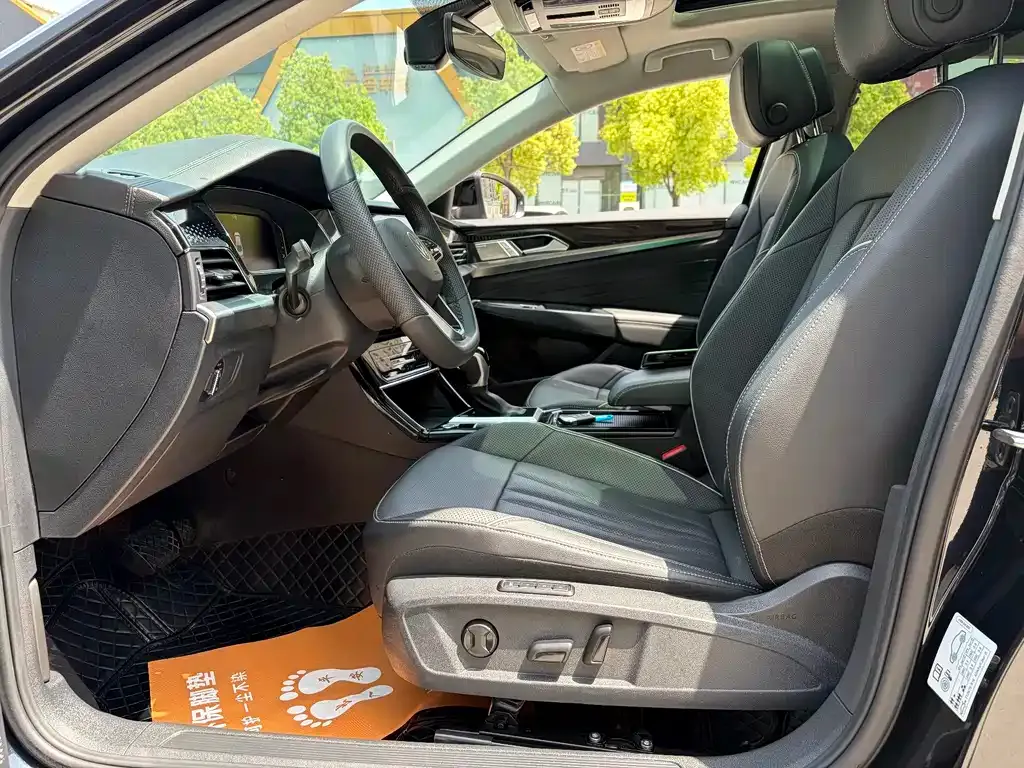 Volkswagen Passat — фото 3