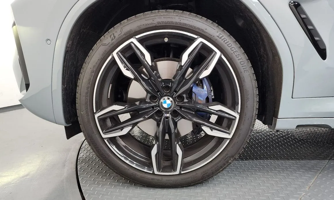 BMW X4 2025 из KR, фото 10