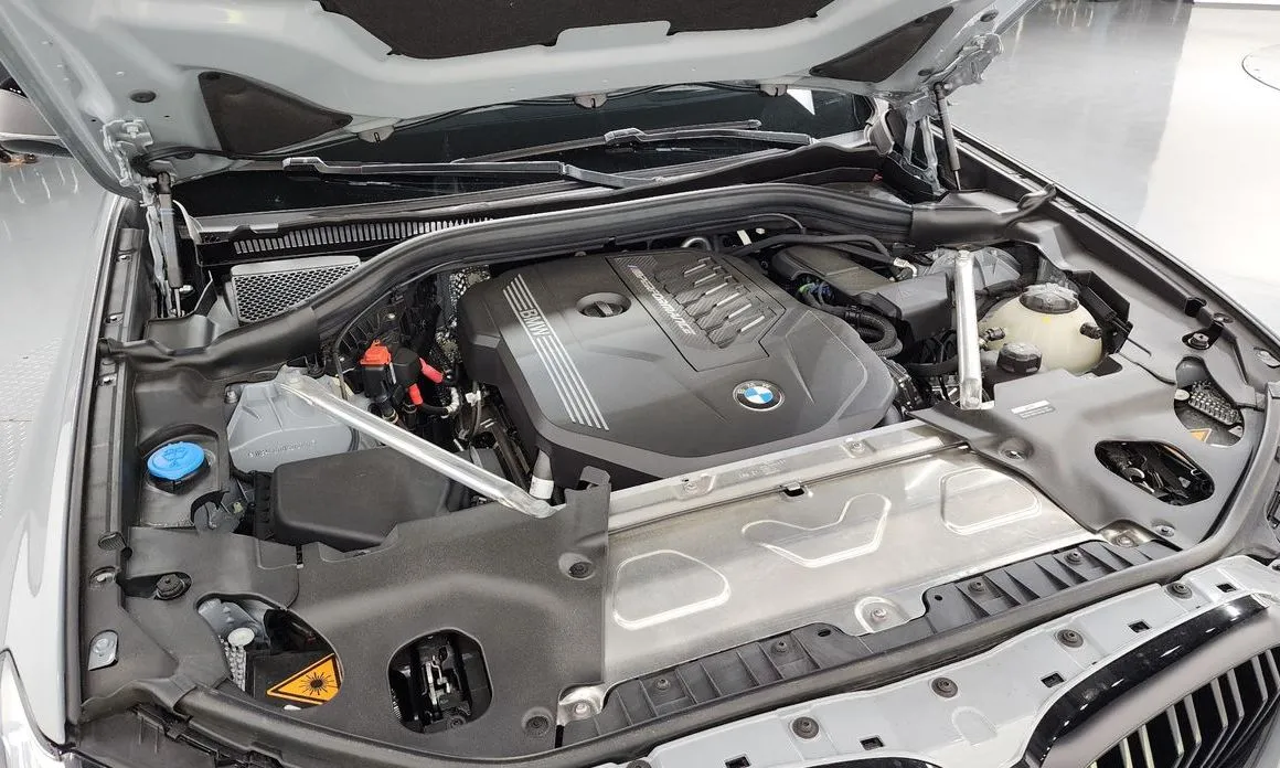 BMW X4 2025 из KR, фото 3