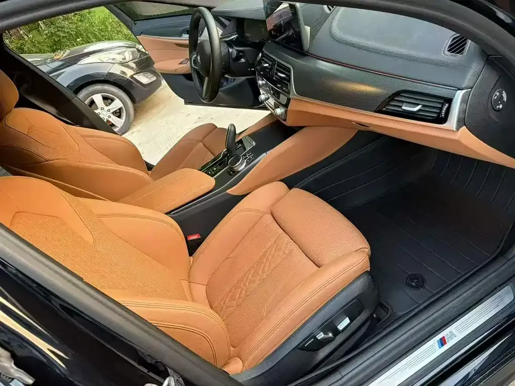 BMW 5 Series (Import) 2023 из CN, фото 3