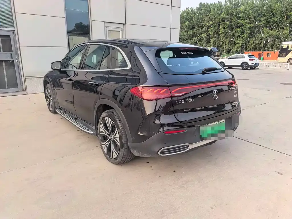 Mercedes-Benz EQE SUV 2024 из CN, фото 6