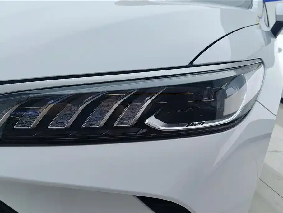 BYD Qin PLUS — фото 10
