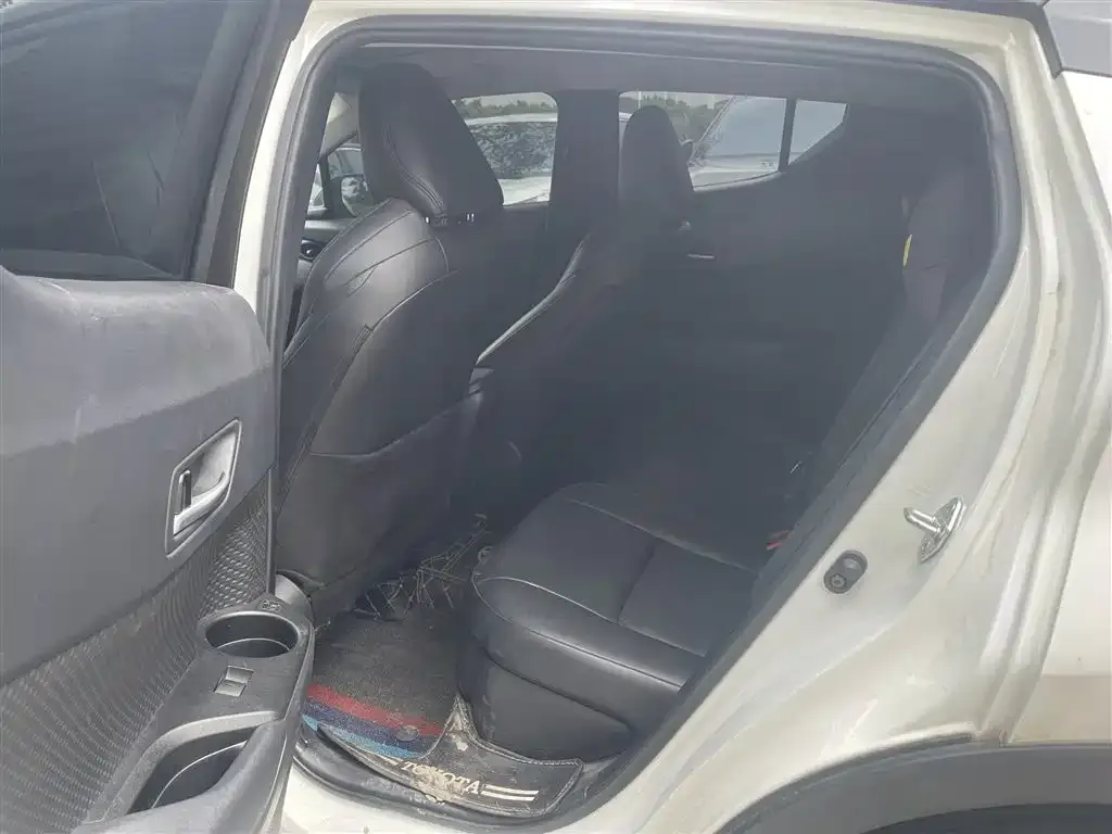 Toyota C-HR 2022 из CN, фото 3