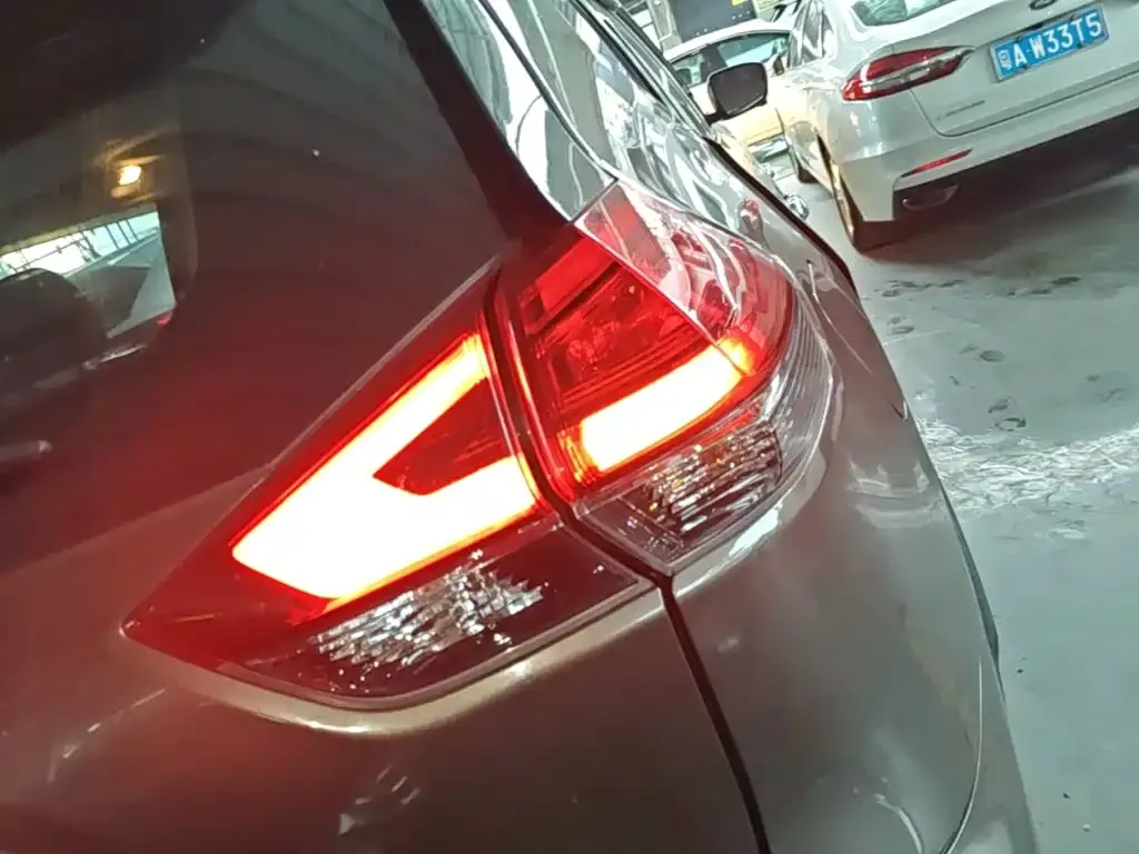 Nissan X-Trail 2021 из CN, фото 2