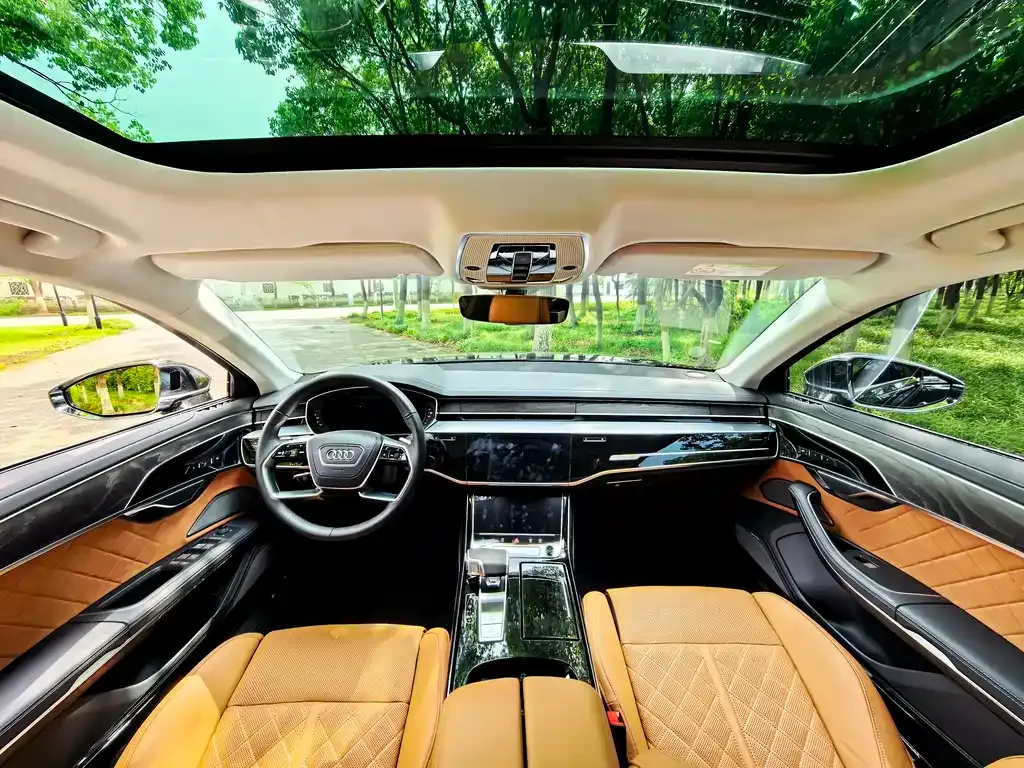 Audi A8 — фото 5