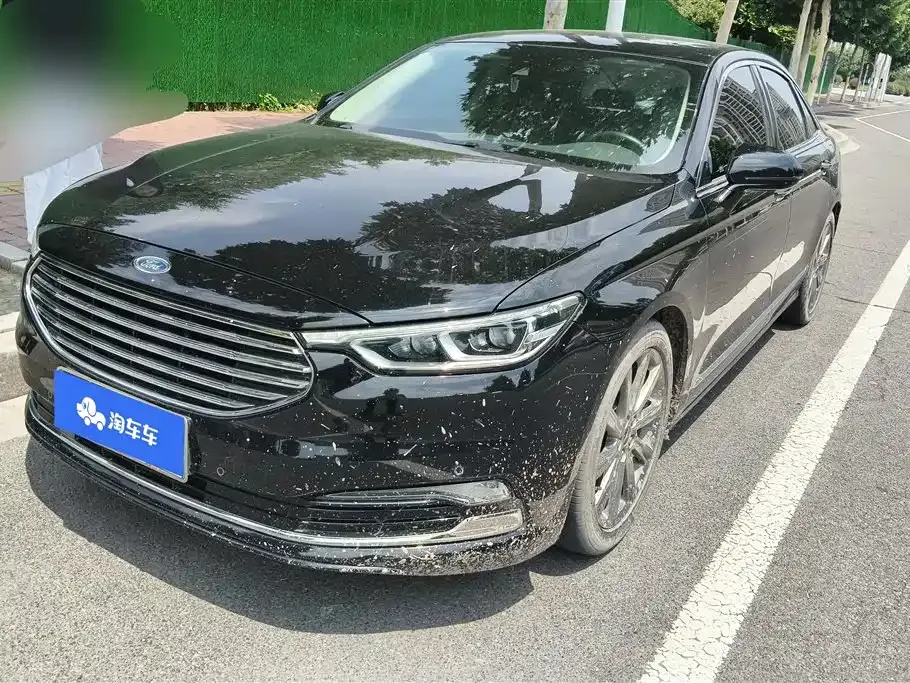 Ford Taurus