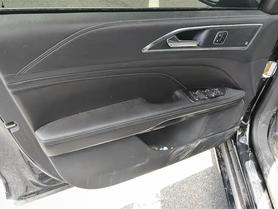 Ford Taurus 2021 из CN, фото 9
