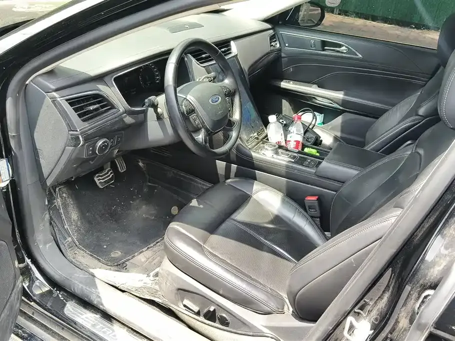Ford Taurus 2021 из CN, фото 6
