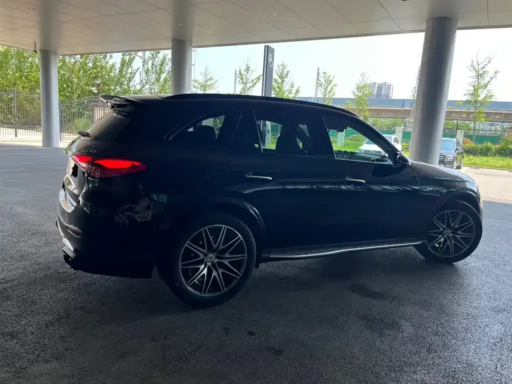 Mercedes-Benz GLC AMG — фото 3