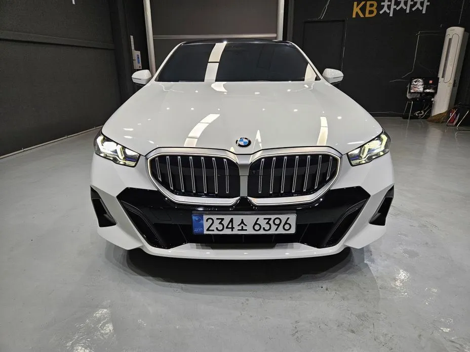 BMW 5-Series 2026 из KR, фото 3