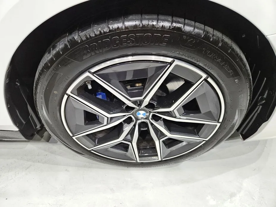 BMW 5-Series 2026 из KR, фото 6