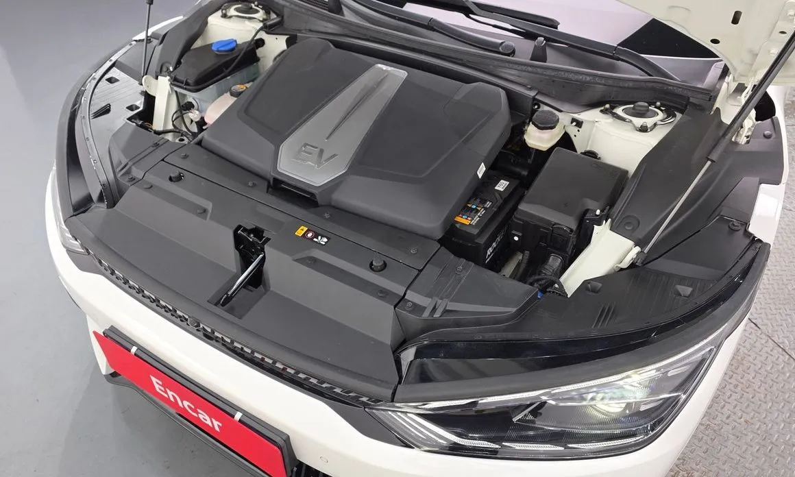 Kia EV6 2023 из KR, фото 10