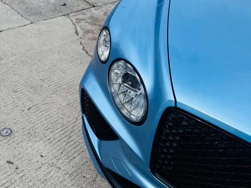 Bentley Bentayga 2021 из CN, фото 8