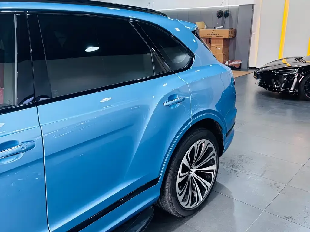 Bentley Bentayga 2021 из CN, фото 4