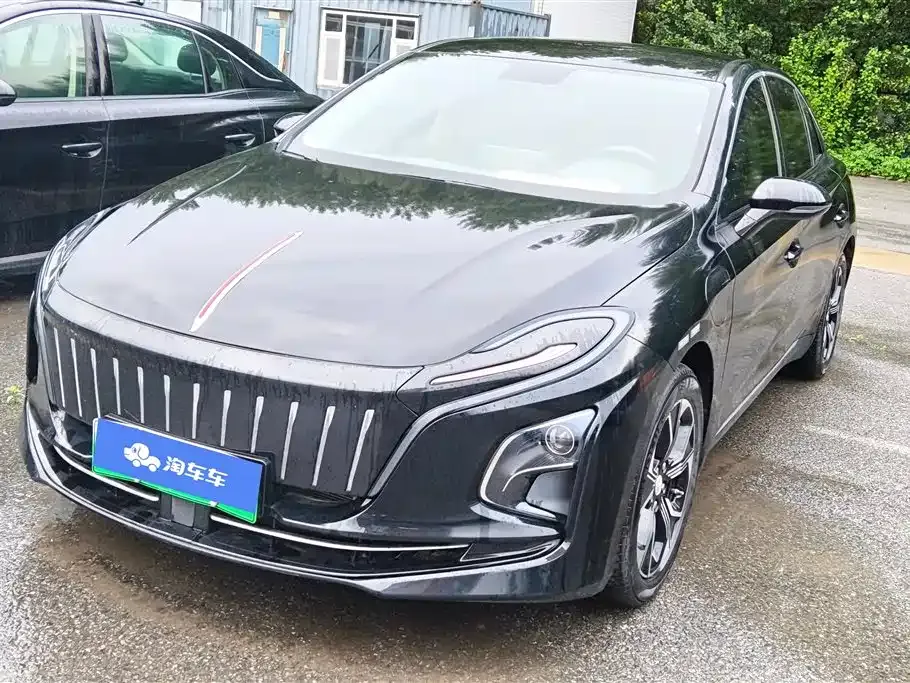 Hongqi E-QM5 — фото 1