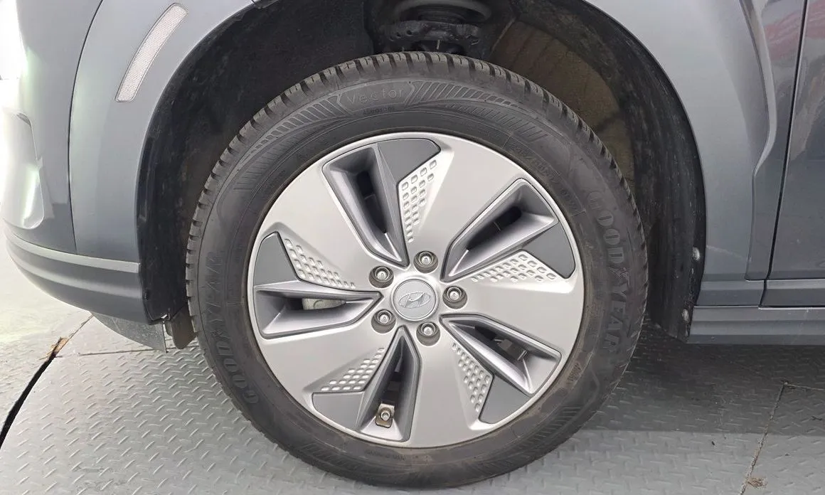 Hyundai Kona 2021 из KR, фото 8