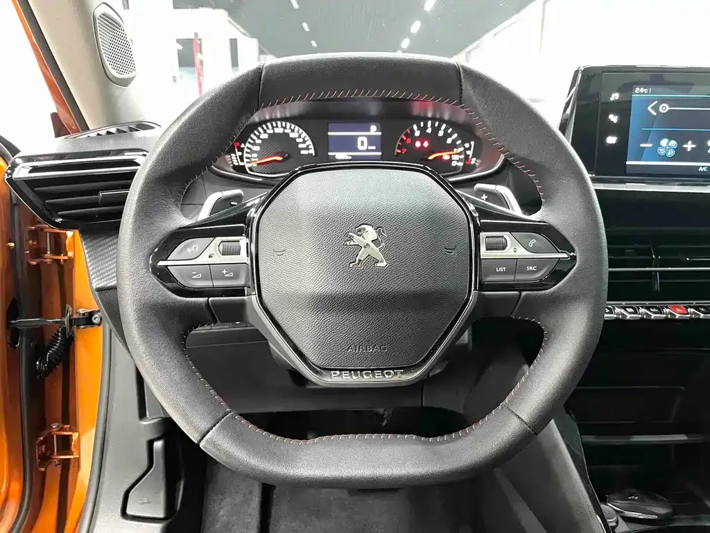 Peugeot 2008 — фото 10
