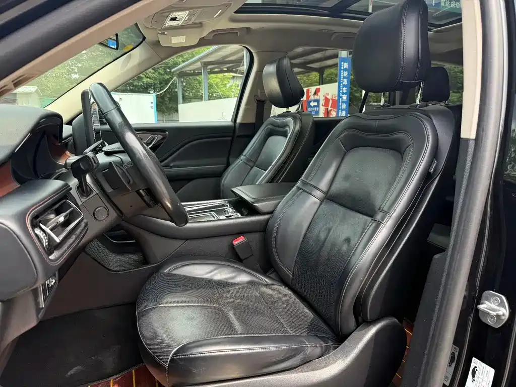 Lincoln Aviator 2021 из CN, фото 7