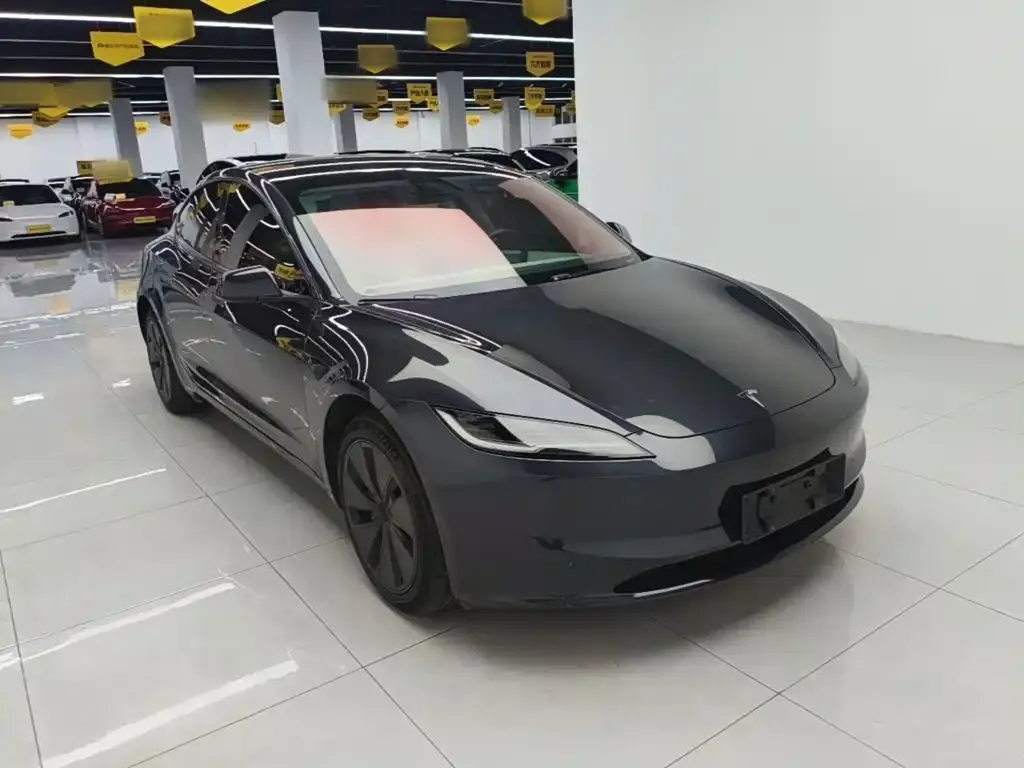 Tesla Model 3 — фото 6