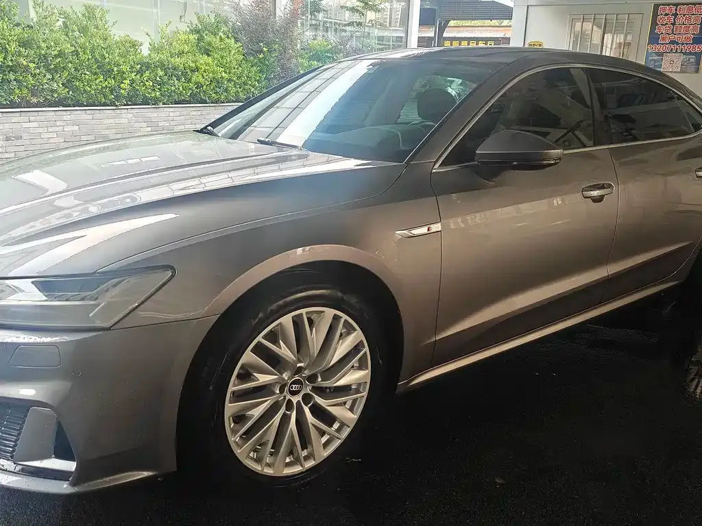 Audi A7L 2022 из CN, фото 8