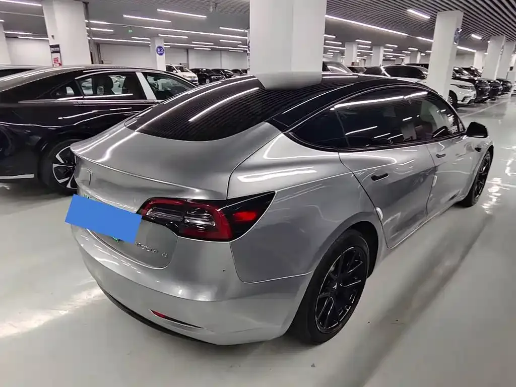 Tesla Model 3 — фото 2