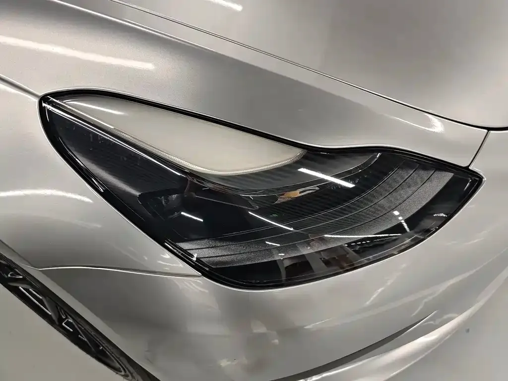 Tesla Model 3 — фото 5