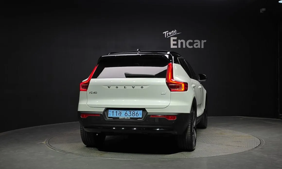 Volvo XC40 2024 из KR, фото 9