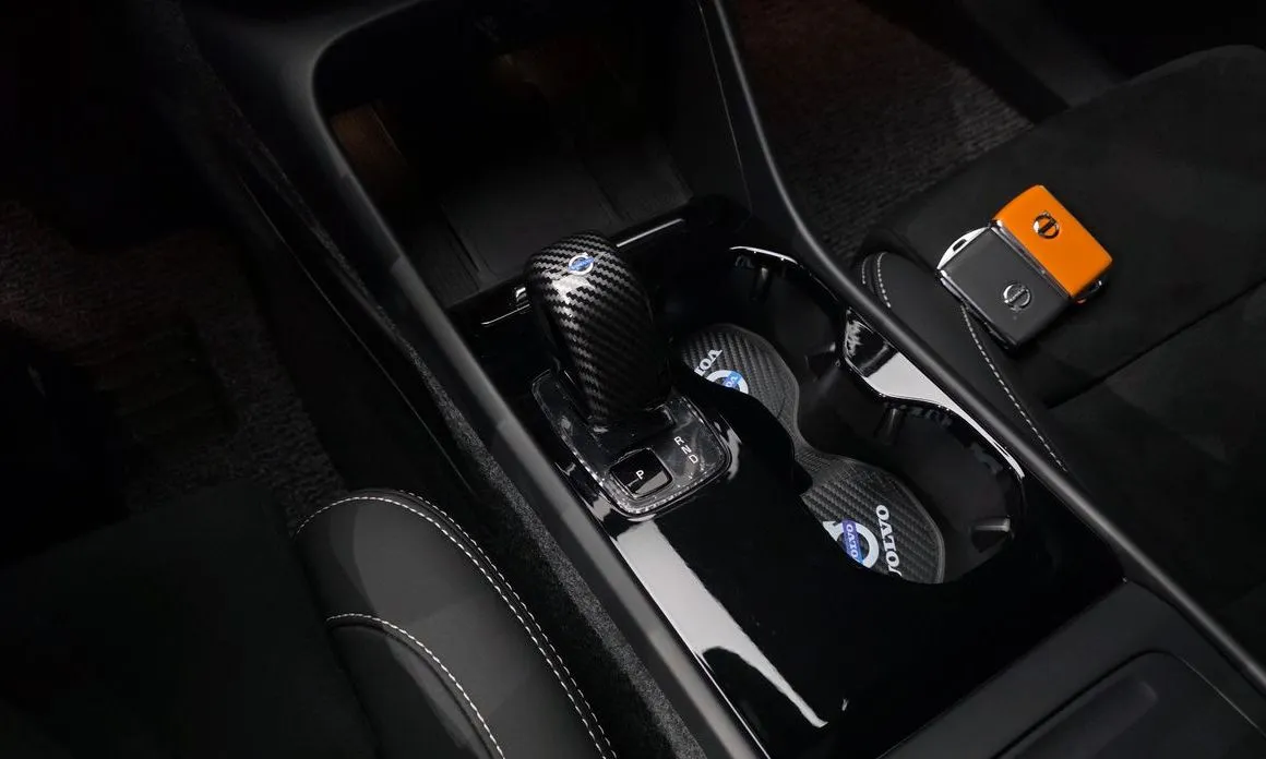 Volvo XC40 2024 из KR, фото 10