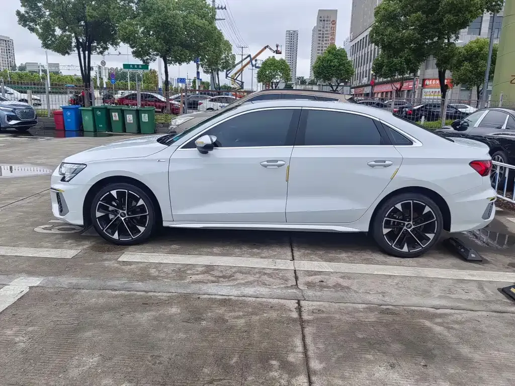 Audi A3 — фото 9