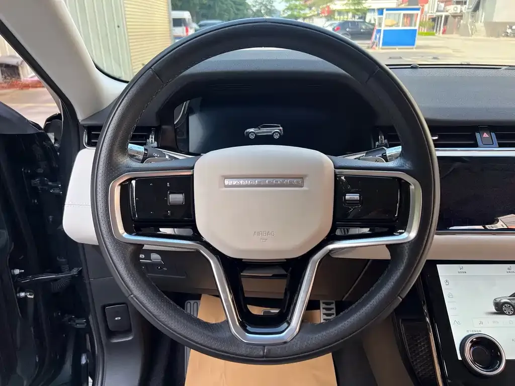 Land Rover Evoque — фото 4