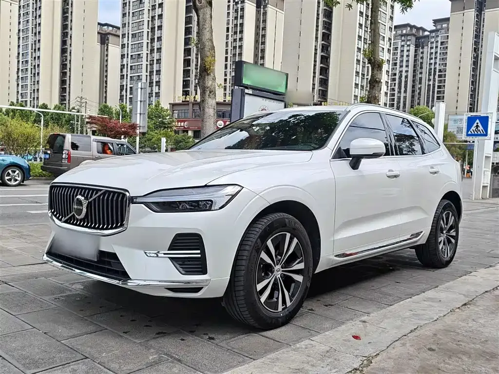 Volvo XC60 — фото 4