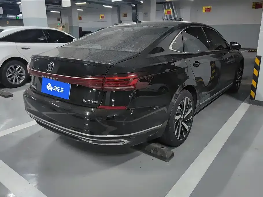 Volkswagen Passat — фото 7