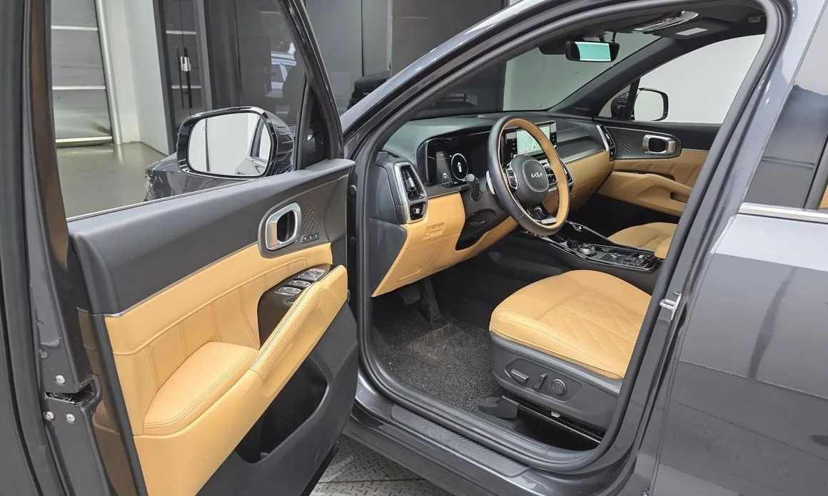 Kia Sorento — фото 6
