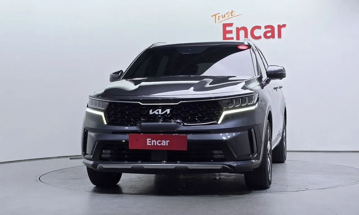 Kia Sorento — фото 9