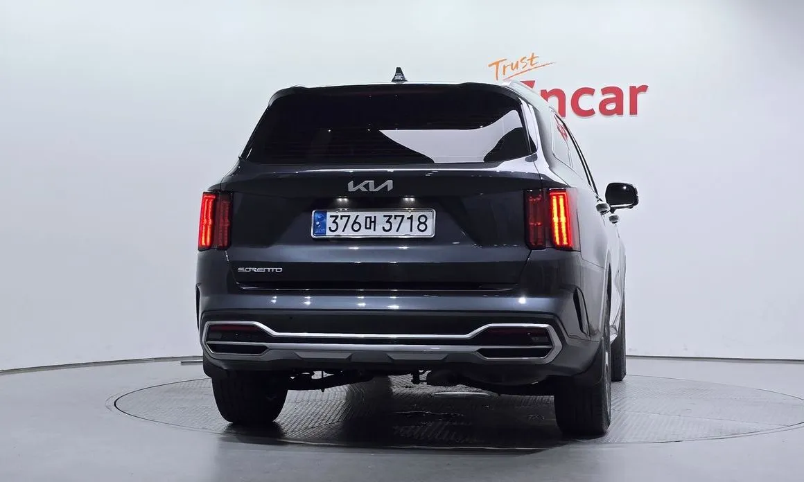 Kia Sorento — фото 5