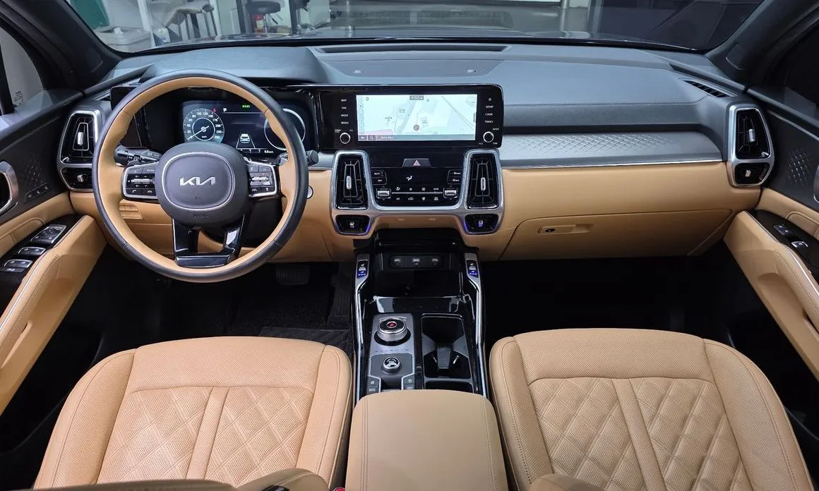 Kia Sorento — фото 10
