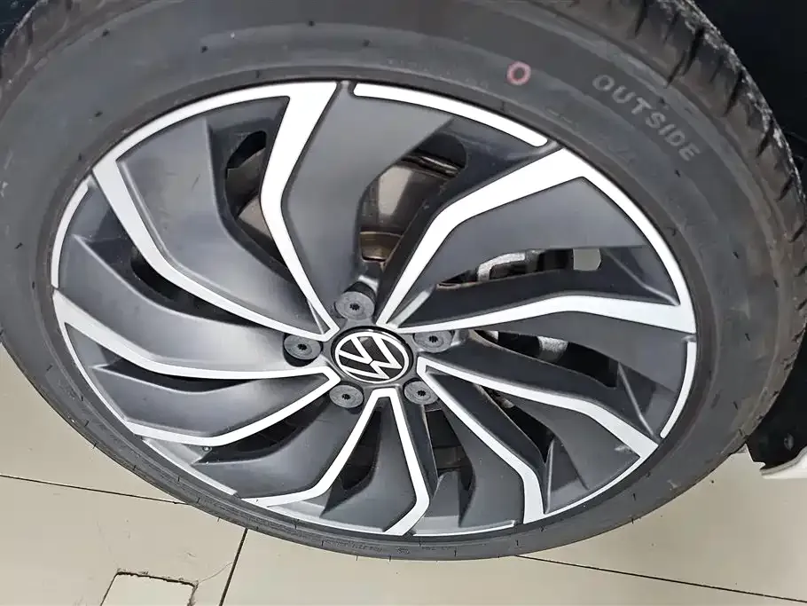 Volkswagen Golf — фото 9