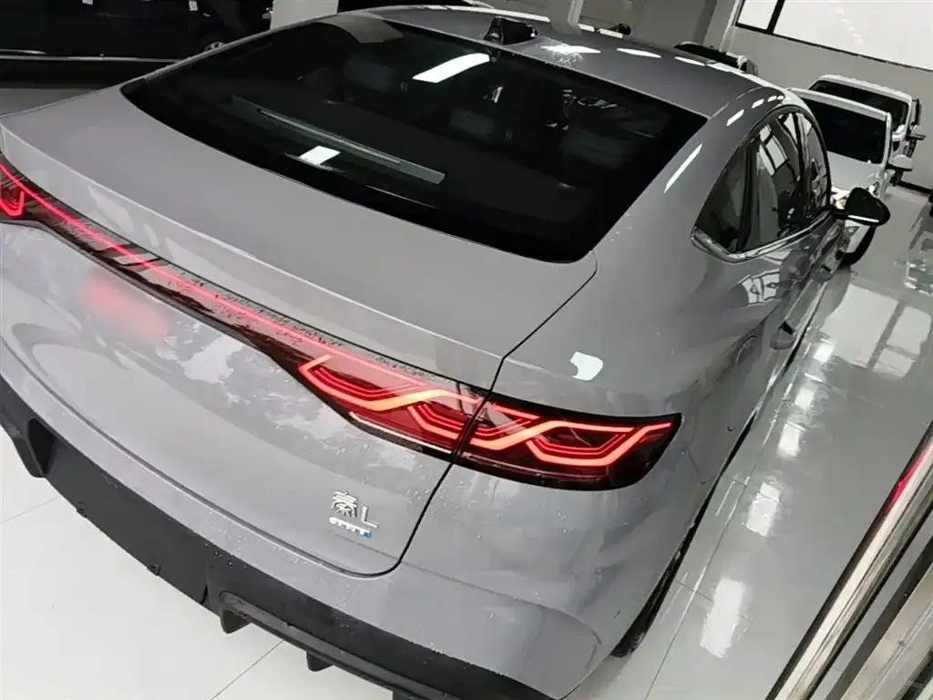 BYD Qin L — фото 4
