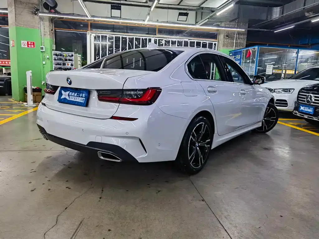 BMW 3 Series — фото 10