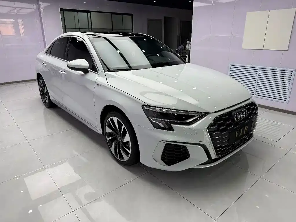 Audi A3 — фото 9