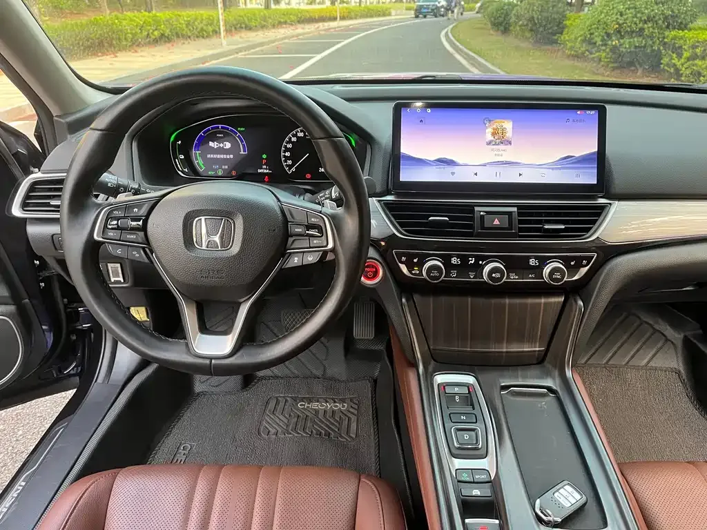Honda Inspire — фото 8